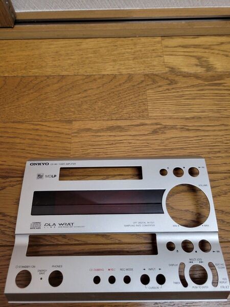 ONKYO FR-X7 フロントパネル