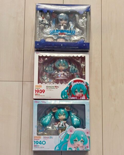 ねんどろいど雪ミク 冬のごちそうVer. & 15th Anniversary Ver.&マジカルミライ 2021Ver.セット