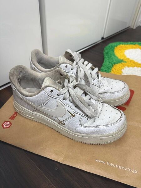 air force1 エアフォース 金 白 23.5 ナイキ スニーカー