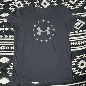 【古着】アメカジ ビンテージ アーミー ミリタリー アンダーアーマー Tシャツ 星条旗 ブラック MD