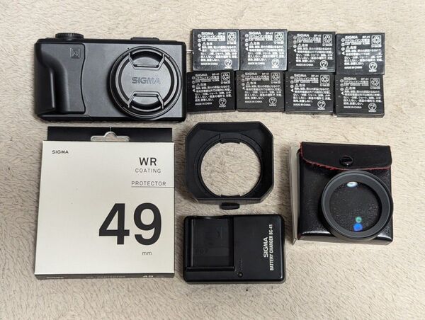 【美品】SIGMA DP2 Merrill 4600万画素 コンデジ コンパクトデジタルカメラ Foveon APS-C 単焦点