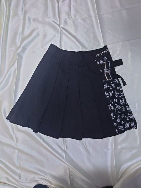 LOVETOXIC ラブトキシック ラッププリーツスカパン 160cm