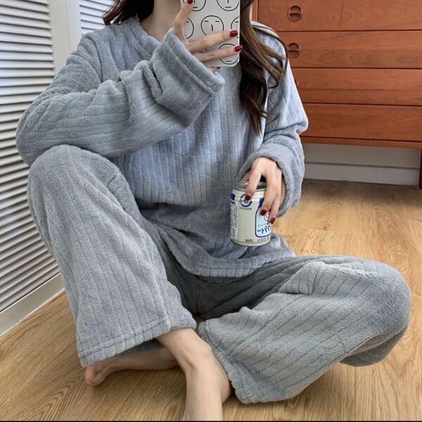 新品未使用 ルームウェア パジャマ セットアップ グレー もこもこ 部屋着 韓国