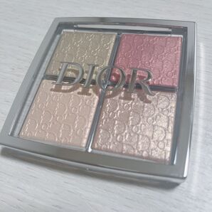 【新品未使用】DIOR バックステージフェイスグロウパレット004