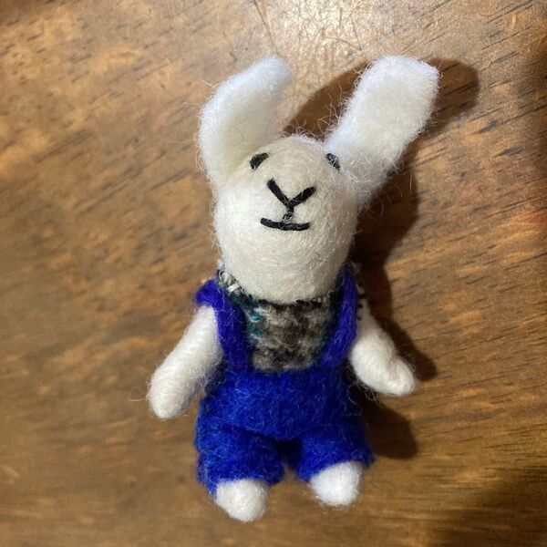 羊毛フェルト うさぎ ぬいぐるみ ハンドメイド