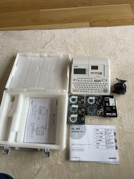 美品 ネームランド ケースつき カシオ ラベルライター KL-M7 予備テープ ネームランド CASIO
