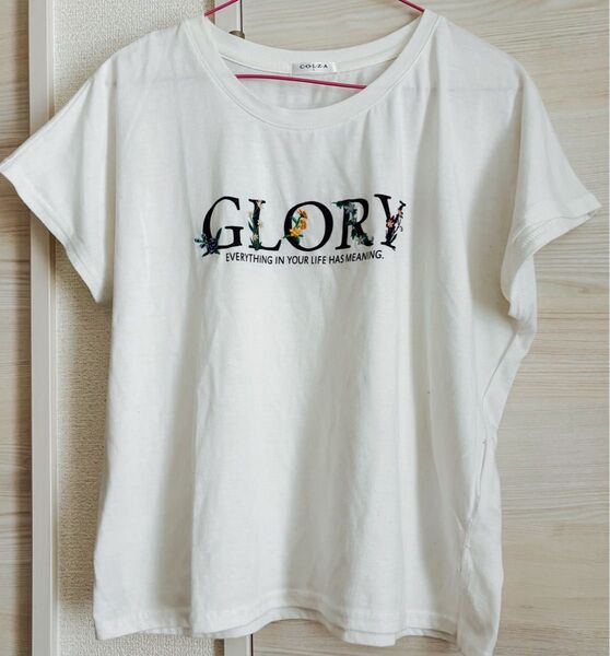COLZA レディースTシャツ 半袖 ホワイト 花柄 ロゴ