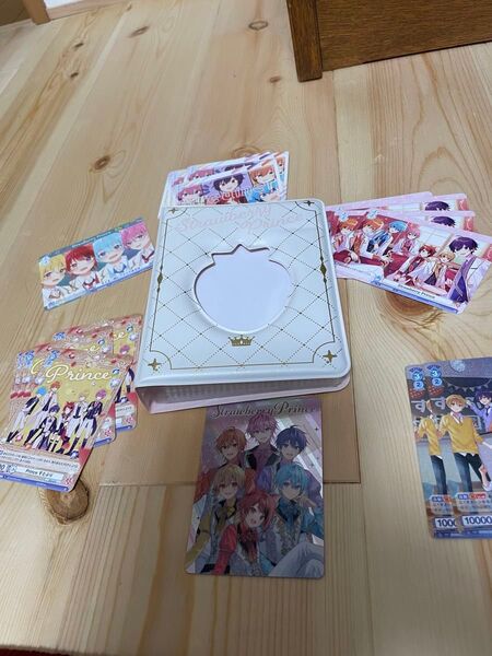 すとぷり グッズまとめ売り ファイル、カード カード入れ 莉犬くん さとみ るぅとくん、ころんくん、ななもり ジェルくん