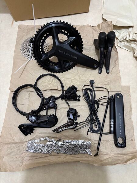 【未使用品】シマノアルテグラ12速R8170 Di2 172.5/52-36 11-34