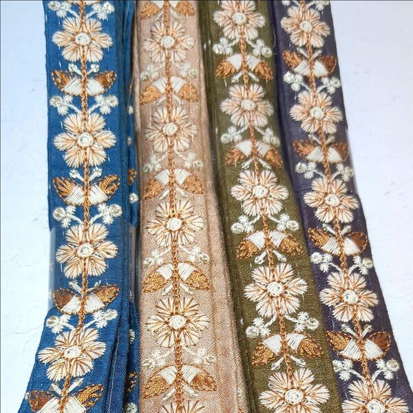 2400⇒2000円 インド刺繍リボン 1.5m×4本 ショルダーベルトやスマホストラップ ハンドメイドに