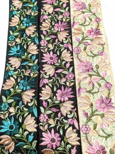 ⑨ 1300⇒1200円 インド刺繍リボン 50cm×3本セット アクセサリーやポーチ ハンドメイドに