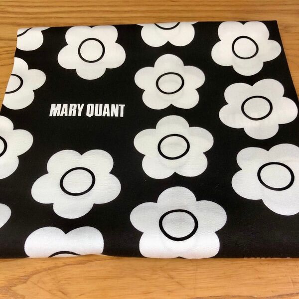 MARY QUANT マリークワント 大デイジー ブラック オックス 生地