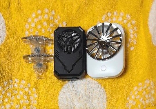 空冷とペルチェのスマホ冷却ファン 充電タイプ と射撃ボタン コントローラー