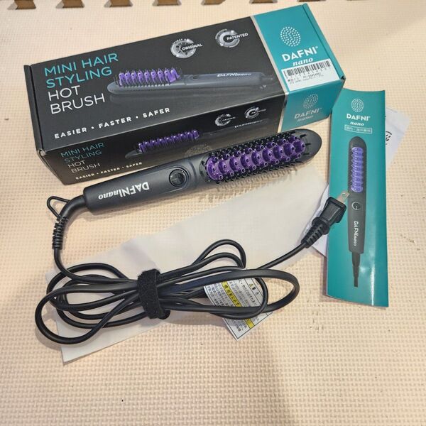 ヤーマン ストレートヘアアイロン ブラシ型 ツヤ DAFNI nano