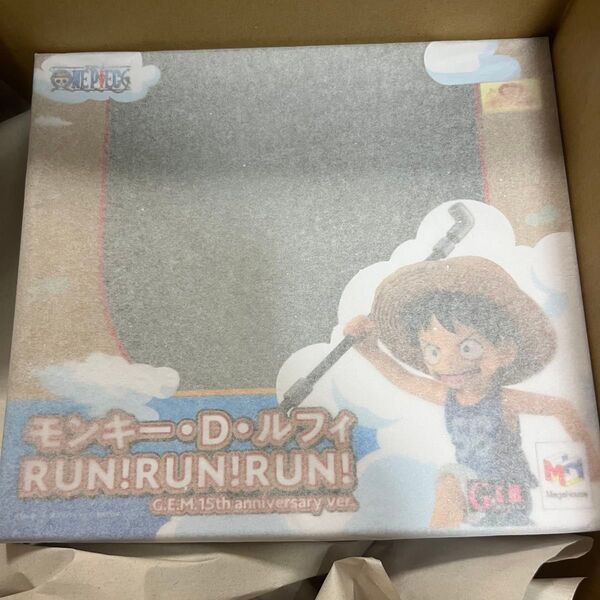 モンキー・D・ルフィ RUN! RUN! RUN! 15周年記念 フィギュア メガハウス 限定品