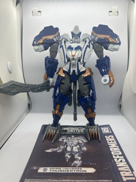 サンダートロン トランスフォーマー レガシー