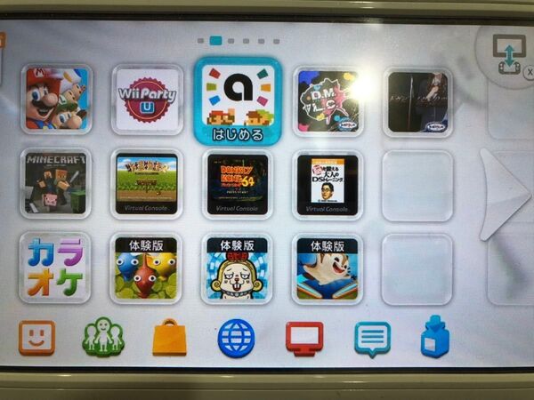 wiiU 32GB 本体、ゲームパッド、内蔵ソフト、バーチャルコンソール 計9本、アダプター2本セット