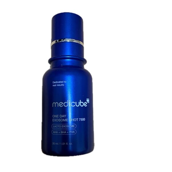 ゼロ1DAYエクソソームショット7500 30ml /毛穴/針美容液 メディキューブ medicube 美容液 針
