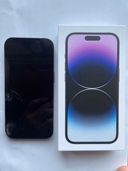 iPhone 14 Pro 256GB SIMフリー ディープパープル液晶割れ、液晶液漏れ。