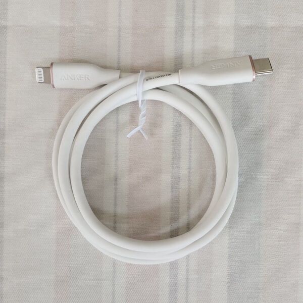 Anker PowerLine III Flow USB-C & Lightningケーブル 0.9m クラウドホワイト