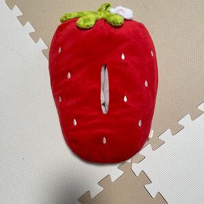 新品未使用!いちごティッシュBOX