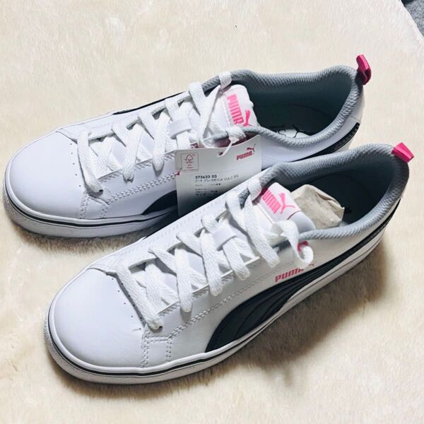 【新品】Pumaプーマ ホワイトピンク 23.5サイズスニーカーVULC BG
