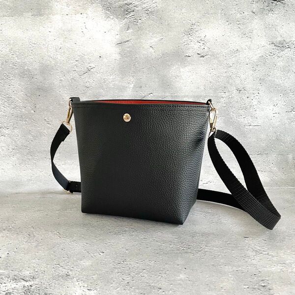 ハンドメイド ミニショルダーバッグ フェイクレザー