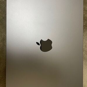 保証あり・美品 Apple MacBook 本体 2025 M3スペースグレー