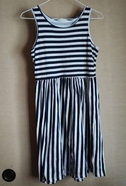 H&M ボーダー柄ワンピース ノースリーブ 白×ネイビー