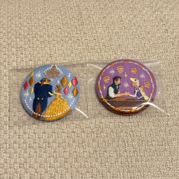 ディズニー Disney Characters 刺繍缶バッジ 刺繍ブローチ 2種