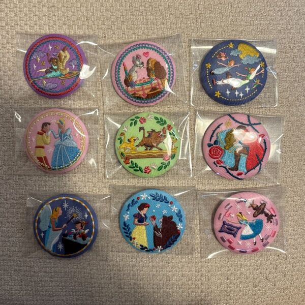 .ディズニー Disney Characters 刺繍缶バッジ 刺繍ブローチ 9種