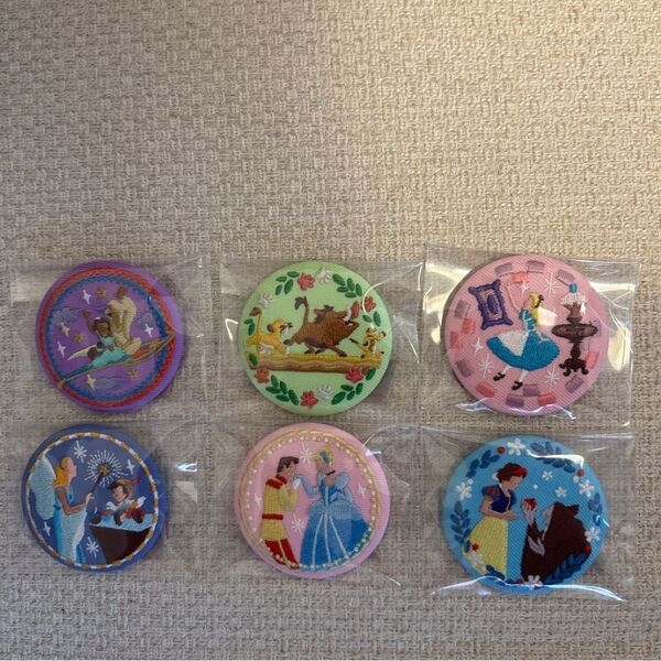 .ディズニー Disney Characters 刺繍缶バッジ 刺繍ブローチ 6種