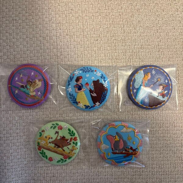 .ディズニー Disney Characters 刺繍缶バッジ 刺繍ブローチ 5種