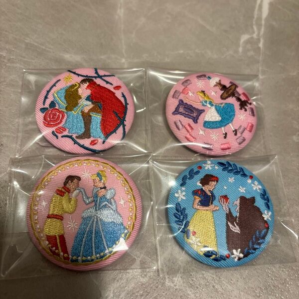 ディズニー Disney Characters 刺繍缶バッジ 刺繍ブローチ 4種