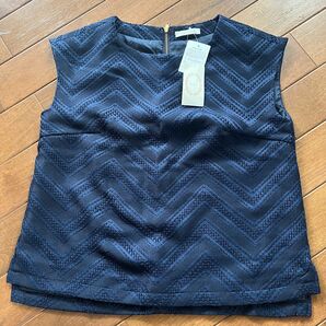 タグ付未使用品 ネイビー ノースリーブシャツ