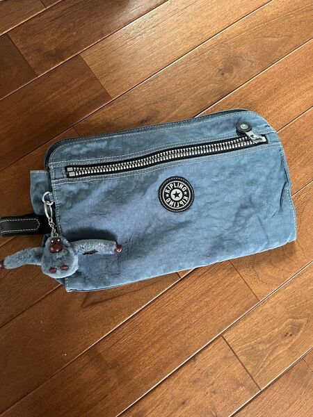 KIPLING ブルーグレー バッグ ゴリラキーホルダー付き シューズ入れ