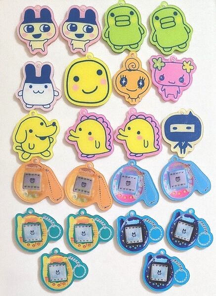 アクリル パーツ 4cm カン付き たまごっち