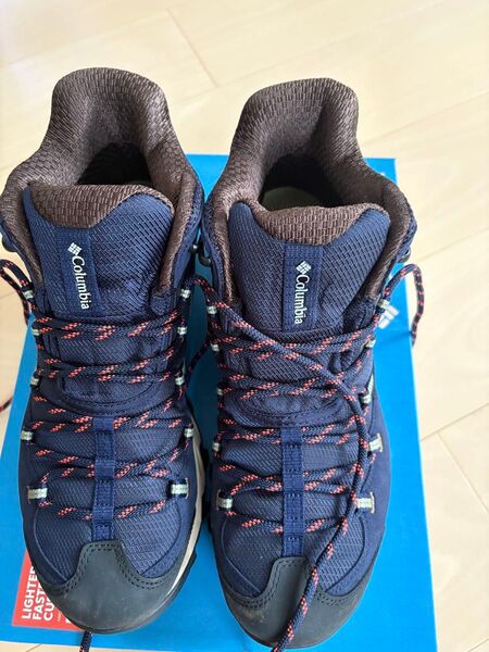 美品 Columbia コロンビア アウトドア ハイキングシューズ 登山靴 セイバー ファイブミッドアウトドライ YM8135