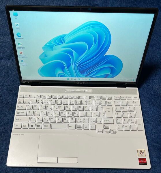 富士通 LIFEBOOK AH42/E1 FMVA42E1W1 Win 11pro プレミアムホワイト 中古動作品