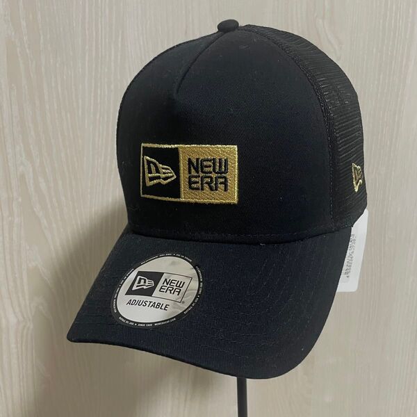 新品 NEW ERA ブラック メッシュキャップ アジャスタブル 黒金 刺繍 ユニセックス BLACK GOLD