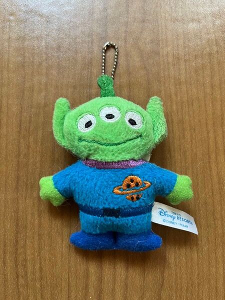 ディズニーリゾート リトルグリーンメン ぬいぐるみバッジ キーホルダー マスコット ボールチェーン