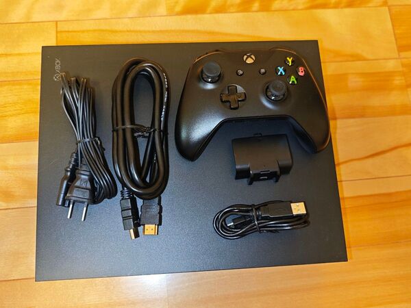 XBOX ONE X HDDからSSD 1TB に換装済み コントローラ、コントローラ用充電池、HDMIケーブル付き