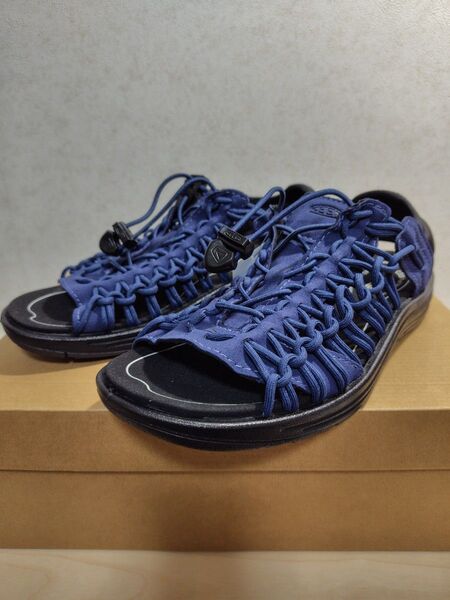 ☆新品☆ KEEN(キーン)UNEEK(ユニーク) II OT スポーツサンダル ネイビー 26cm