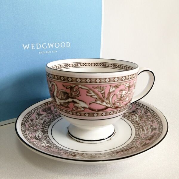 《未使用保管品》WEDGWOOD ウェッジウッド カップ&ソーサー フロレンティーン/ピンク 英国製