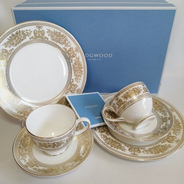 《未使用保管品》WEDGWOOD ウェッジウッド カップ&ソーサー&ケーキデザートプレート ゴールド コロンビア 英国製