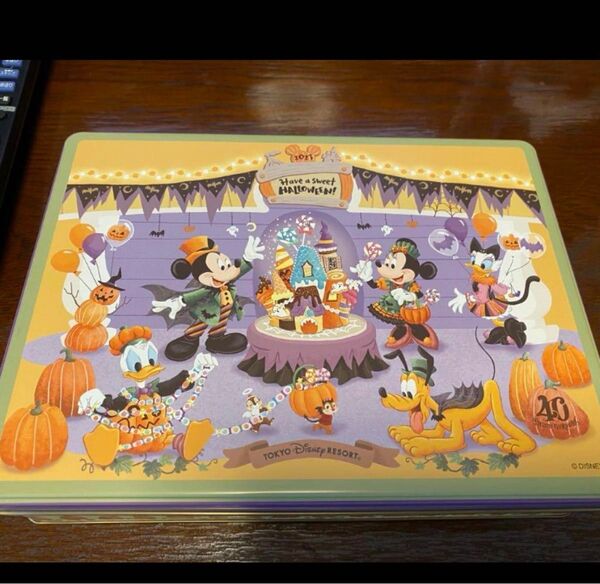 ディズニーハロウィーン 2023 お菓子空缶