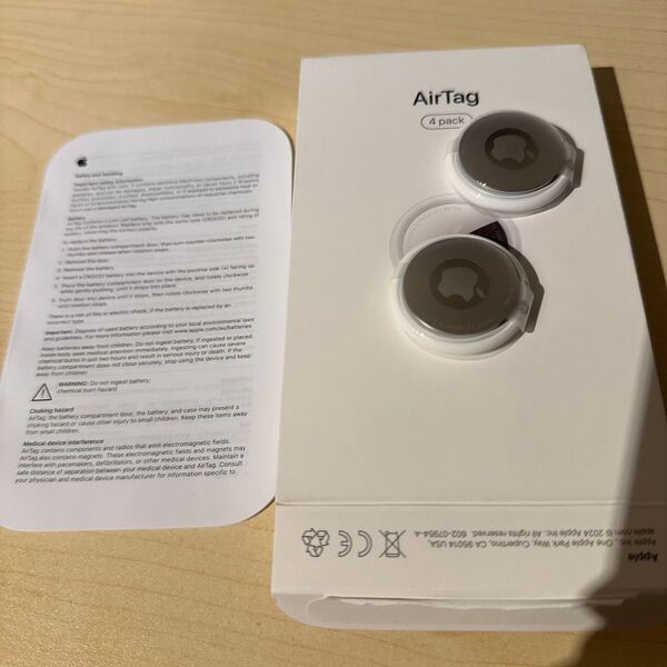 Apple AirTag 2個セット 新品 フォルムと箱付き