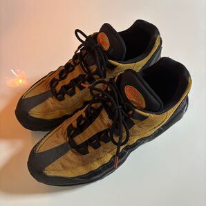 NIKE Air Max 95 28.5cm ゴールド系 AT8696-014 美品