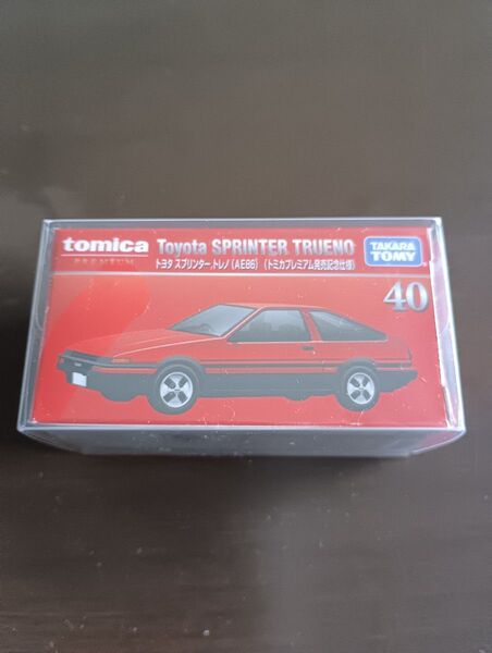 シュルンク破れ: トミカプレミアム No40 トヨタ スプリンター トレノ AE86 発売記念仕様