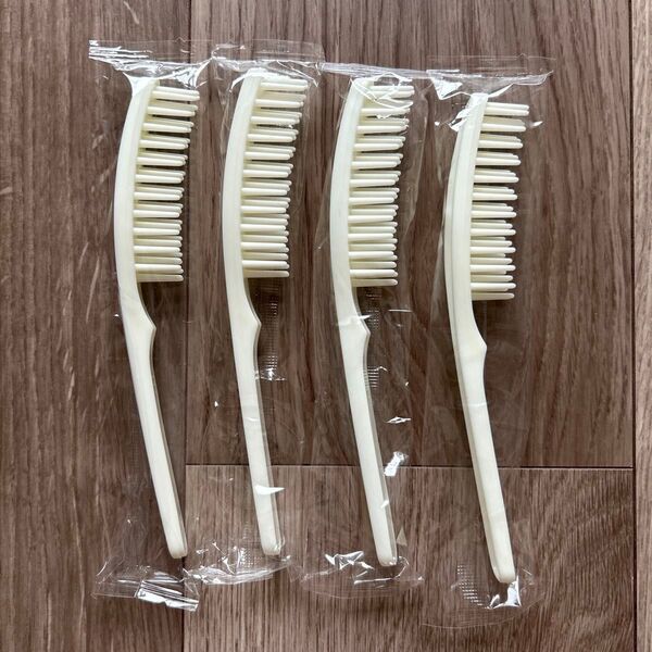 櫛 くし クシ コーム ホワイト シンプル 新品・未使用・未開封 4点セット ヘアブラシ アメニティ ブラシ ホテルアメニティ